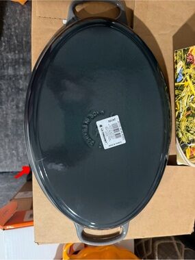 Le Creuset Oval Covered Baker in Oyster/Flint